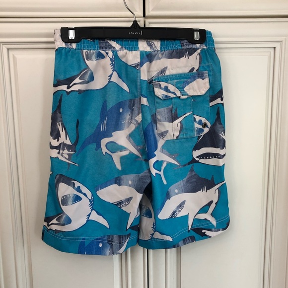 🦈 GAP boys shark swim trunks - Picture 4 of 11